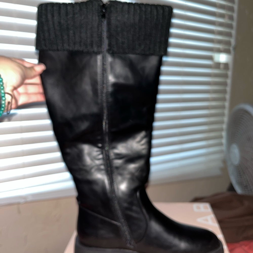 Fur boots
